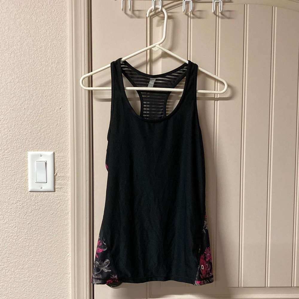 Hyba Women’s Size S Black and Floral Athlectic Racer Mesh  Back Tank Top NWOT